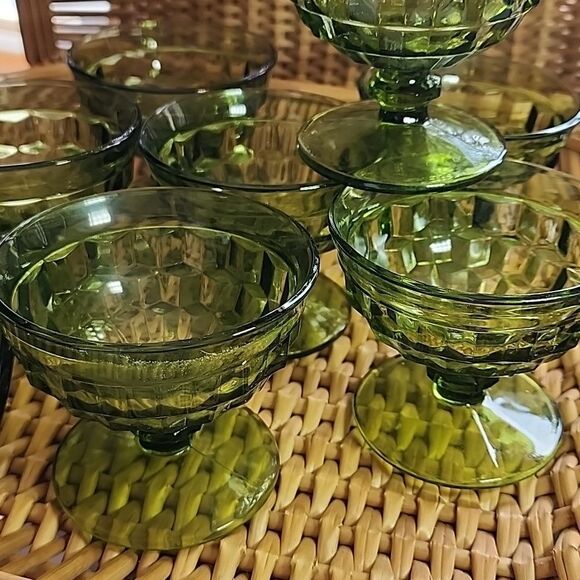 Vintage Set Of 8 Indiana Glass Dessert Icecream Compote Dishes - Picture 6 of 7